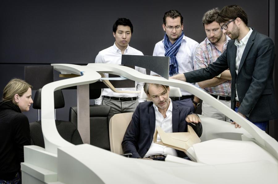  BMW Vision Next 100 2016 года  (фото 51 из 157)